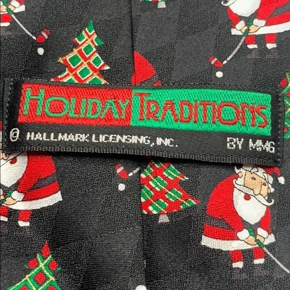 Santa playing Golf Christmas Holiday Tie
